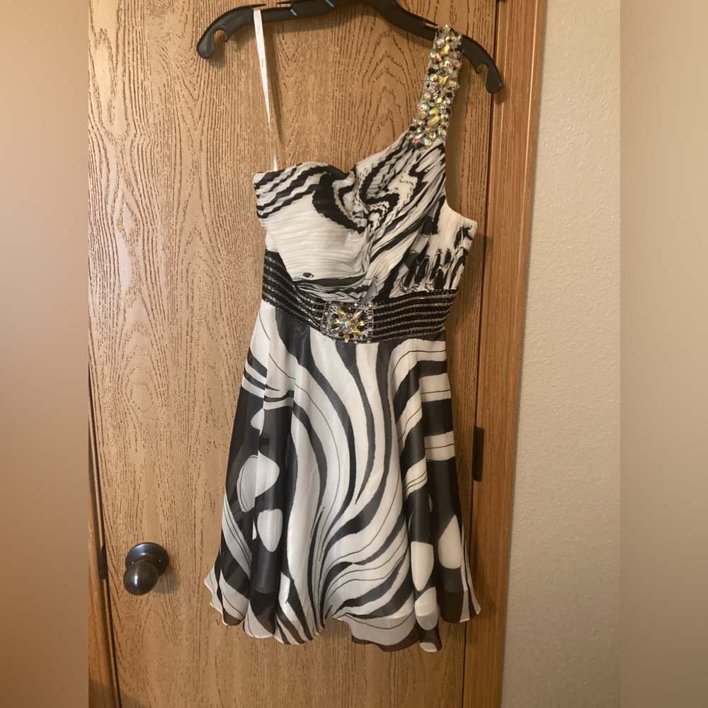 Prom or homecoming dress!!